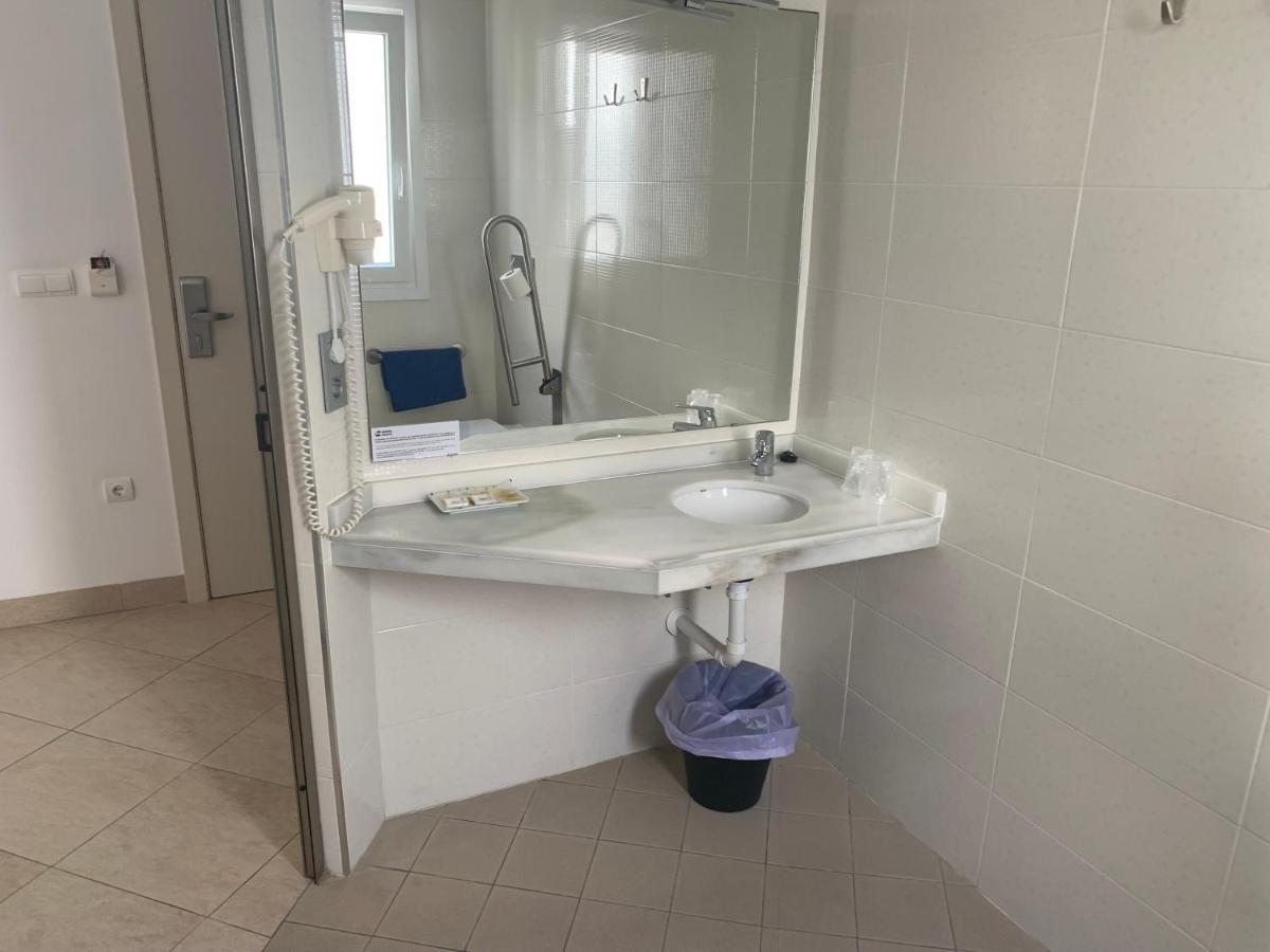 Hostal Tarifa -Recepcion Abierta Las 24H- Bagian luar foto